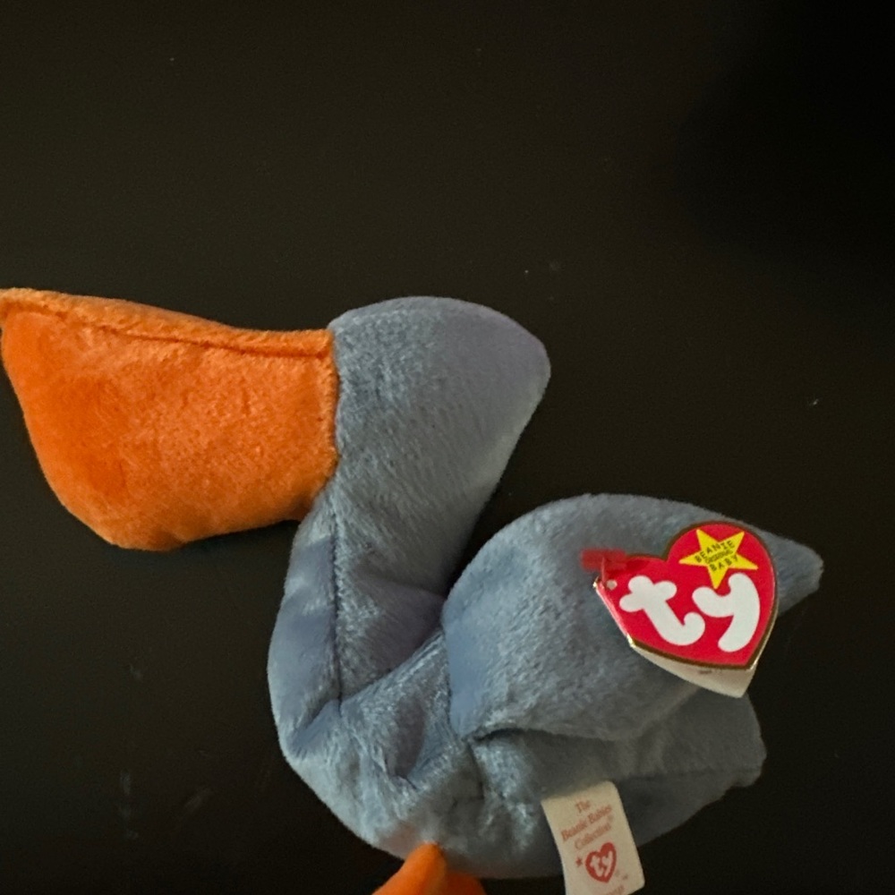 Rare original scoop beanie baby!